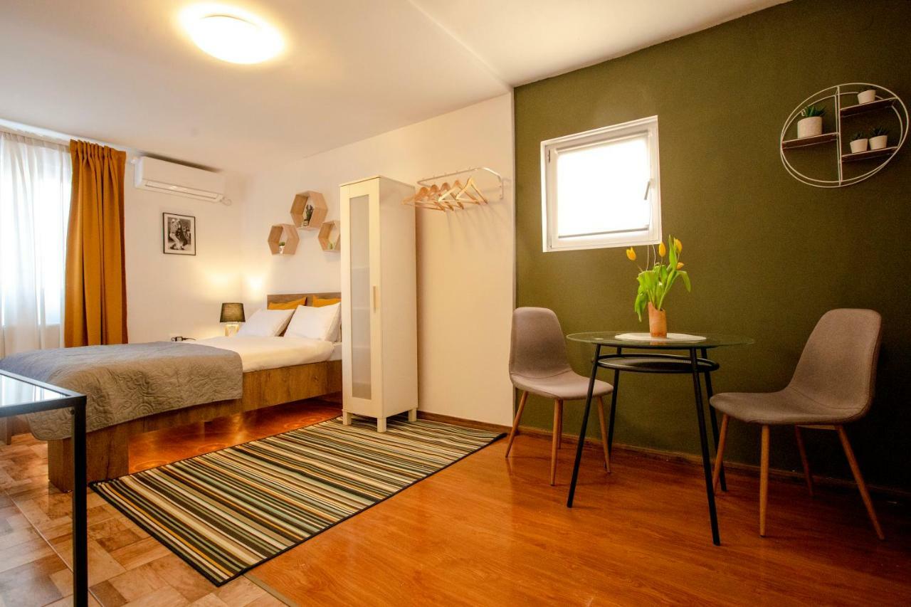Color Apartments Downtown Bukareszt Zewnętrze zdjęcie